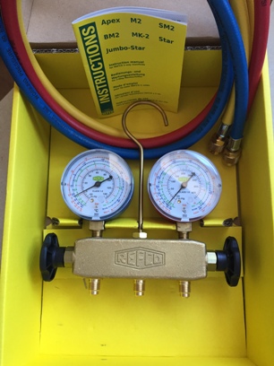 Μανόμετρα σε μπρούτζινη βάση Refco APEX-6-DS-CLIM με set λάστιχα 4686689